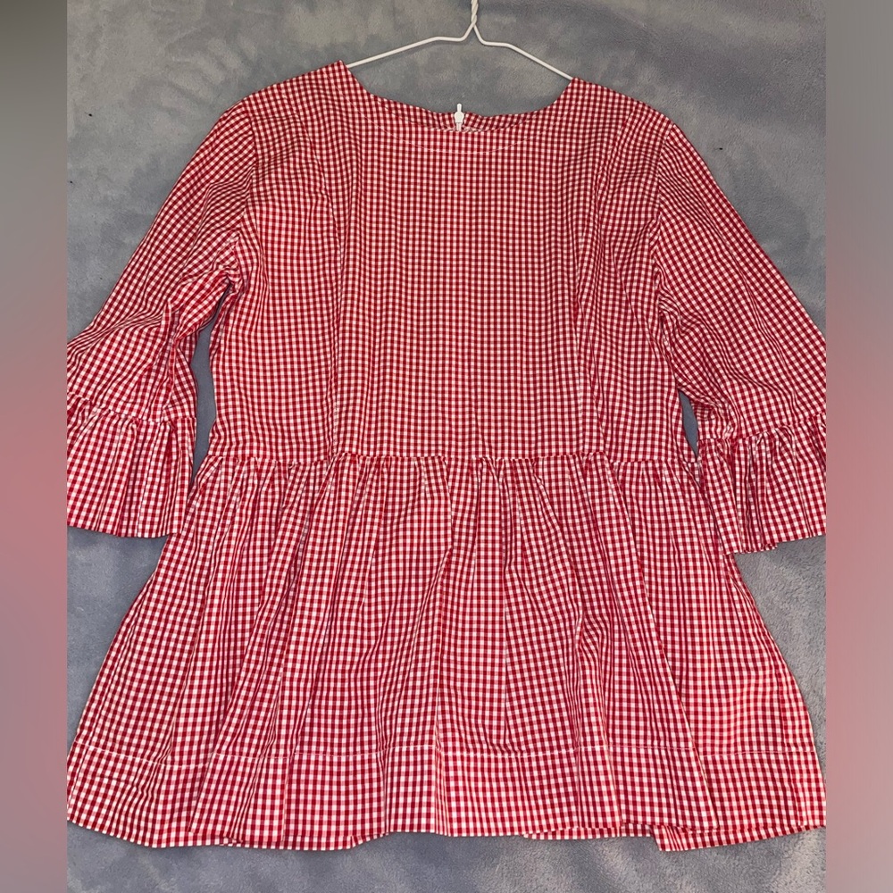 Woman's top size small